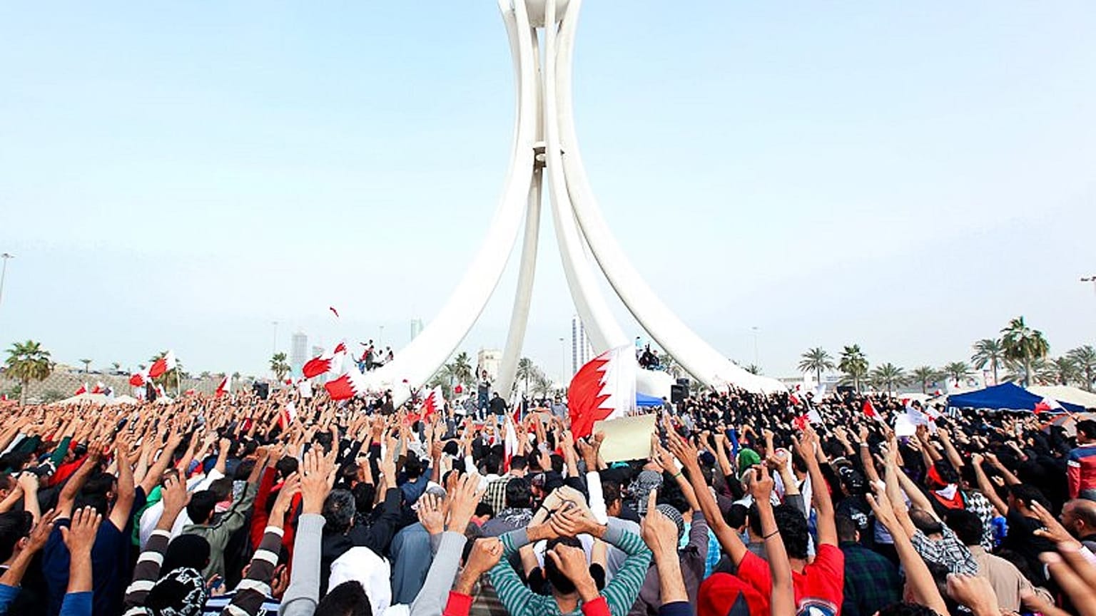 احتجاجات في البحرين عند دوار "اللؤلؤة" في العاصمة المنامة / 19 شباط/فبراير