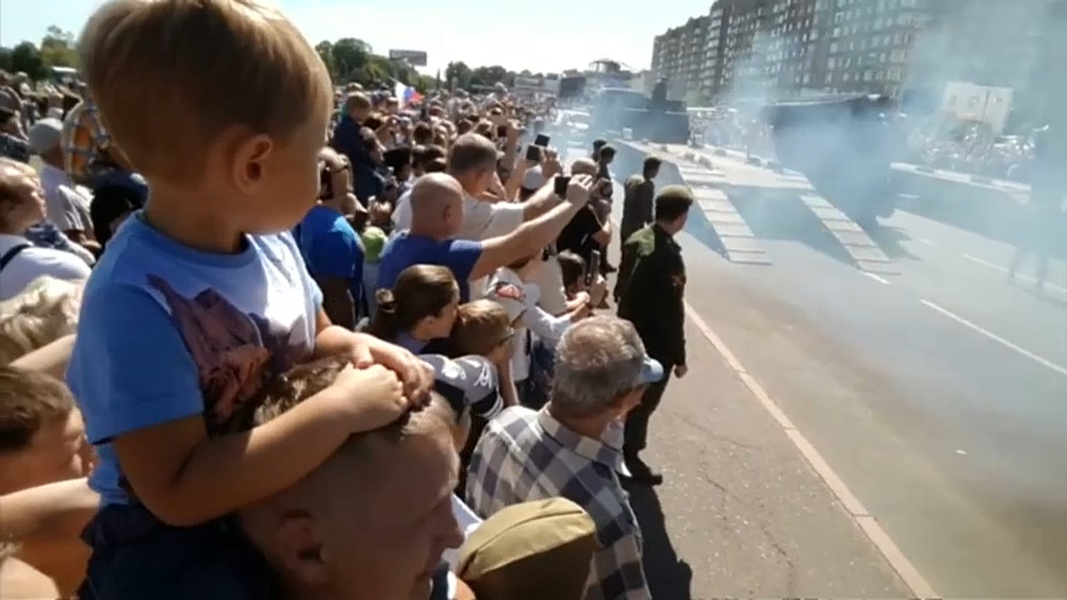 В Курске упал танк