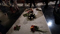 Spanien: Franco-Gebeine sollen umgebettet werden