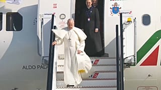 Irlanda: Papa Francesco "assediato"