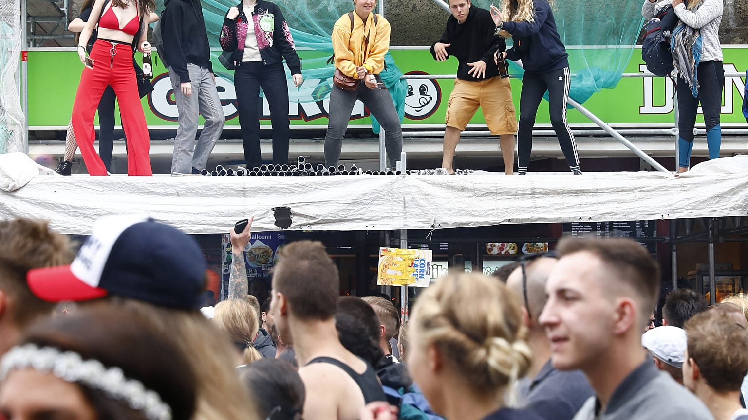 Trotz Regen 10.000 beim letzten "Zug der Liebe" - 10 Fotos