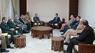 وزیر دفاع ایران: ما در سوریه می‌مانیم، آمریکا باید برود