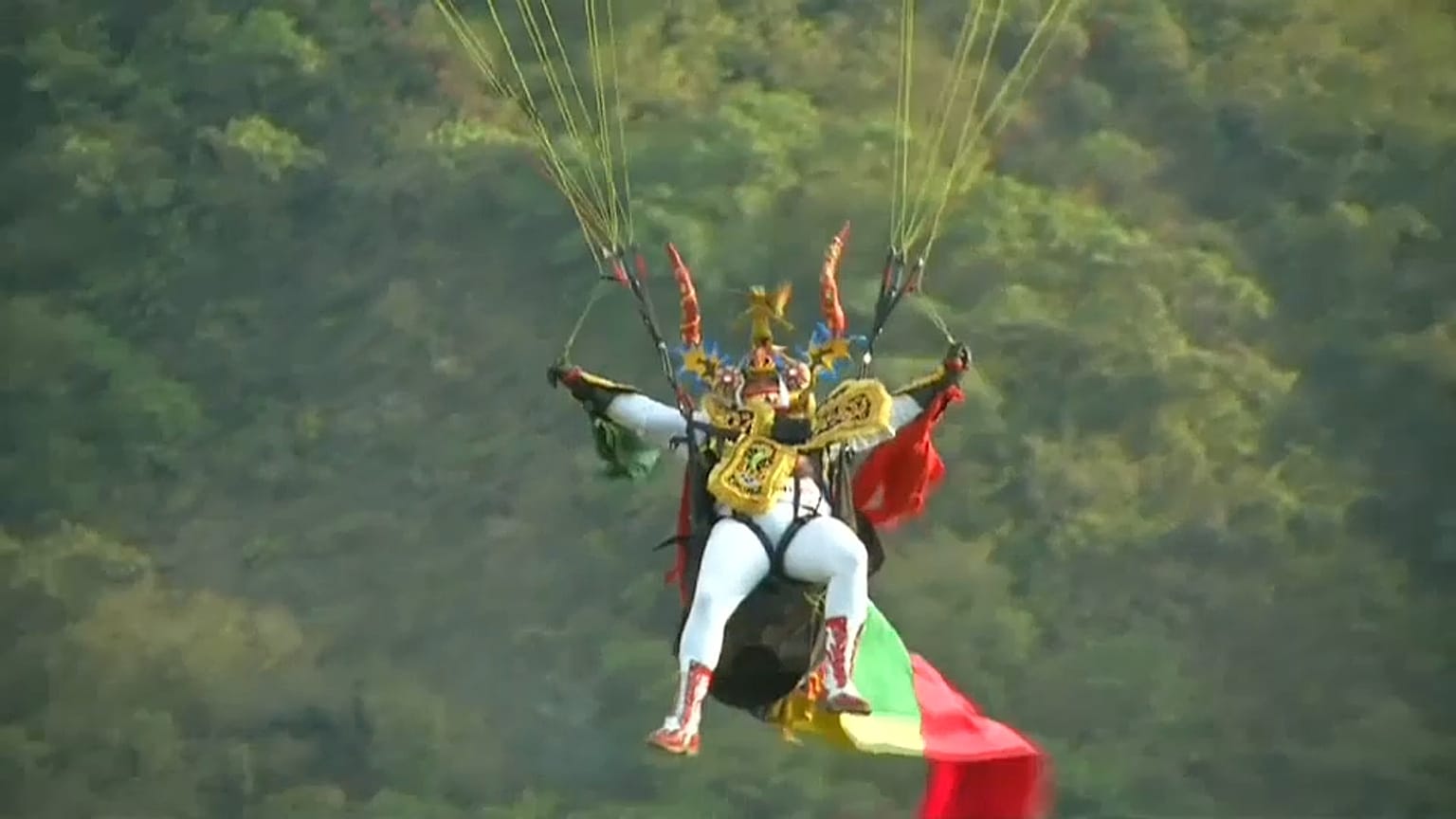 Tutti giù dalle Ande con il parapendio!