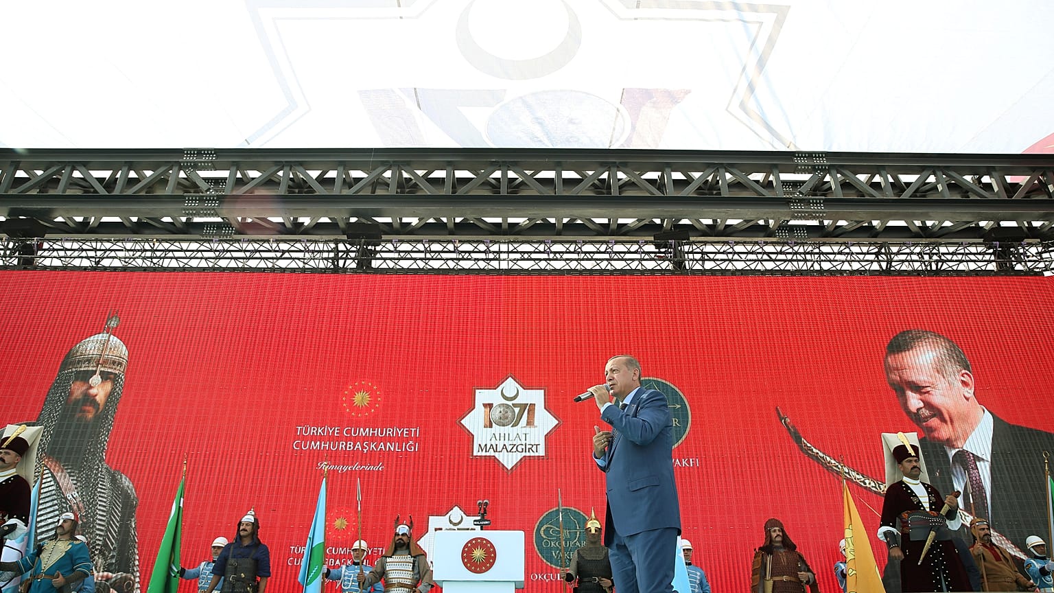 In fuga dalle prigioni di Erdogan, parla un ex-ufficiale della NATO