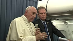 Frase choc di Papa Francesco su bimbi gay