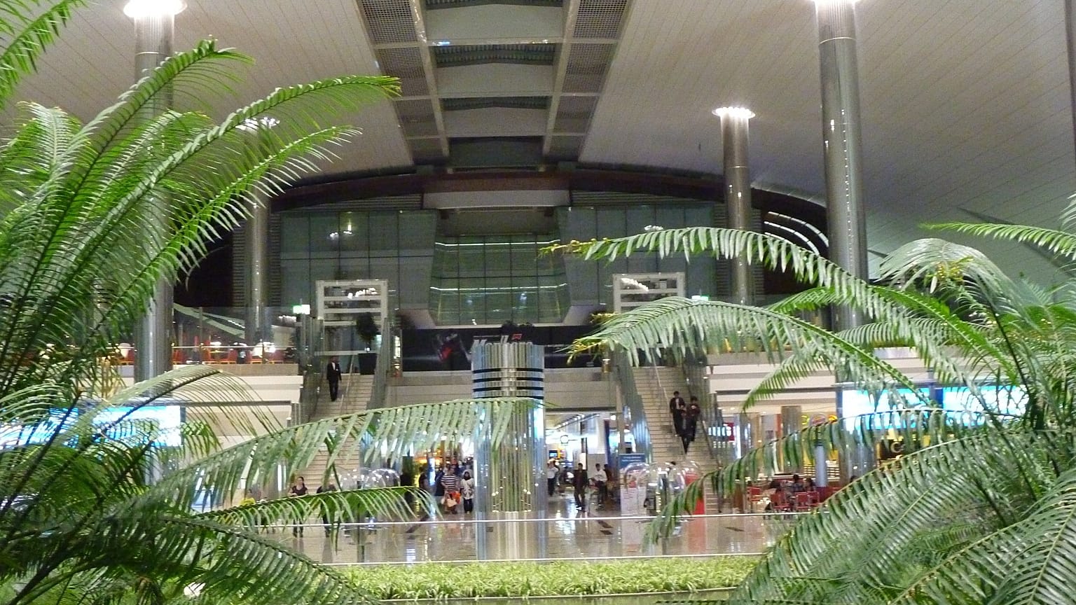 مطار دبي 