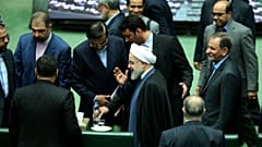 حسن روحانی در مجلس شورای اسلامی برای پاسخ به پرسش‌های نمایندگان