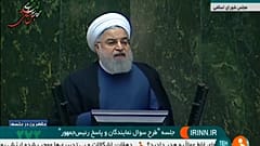 Rohaní contra las cuerdas por la crisis en Irán