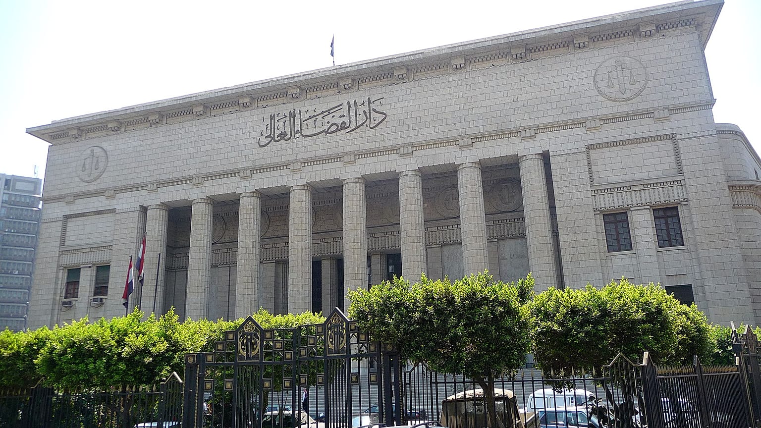 محكمة مصرية تقضي بإعدام 6 أشخاص لإدانتهم  بقتل شرطي
