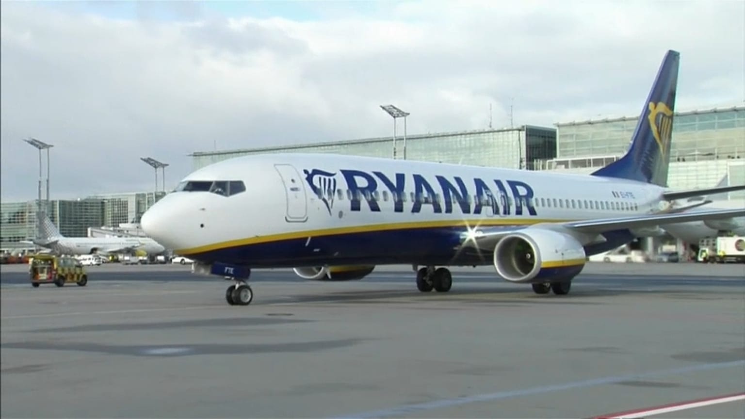 Histórico acuerdo entre Ryanair y sus pilotos con contrato italiano