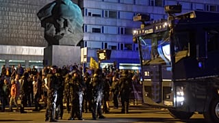 Берлин осуждает беспорядки в Хемнице