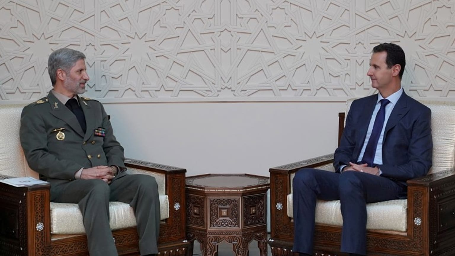 إيران ستبقى في سوريا بعد الحرب بموجب اتفاق عسكري مع الأسد  