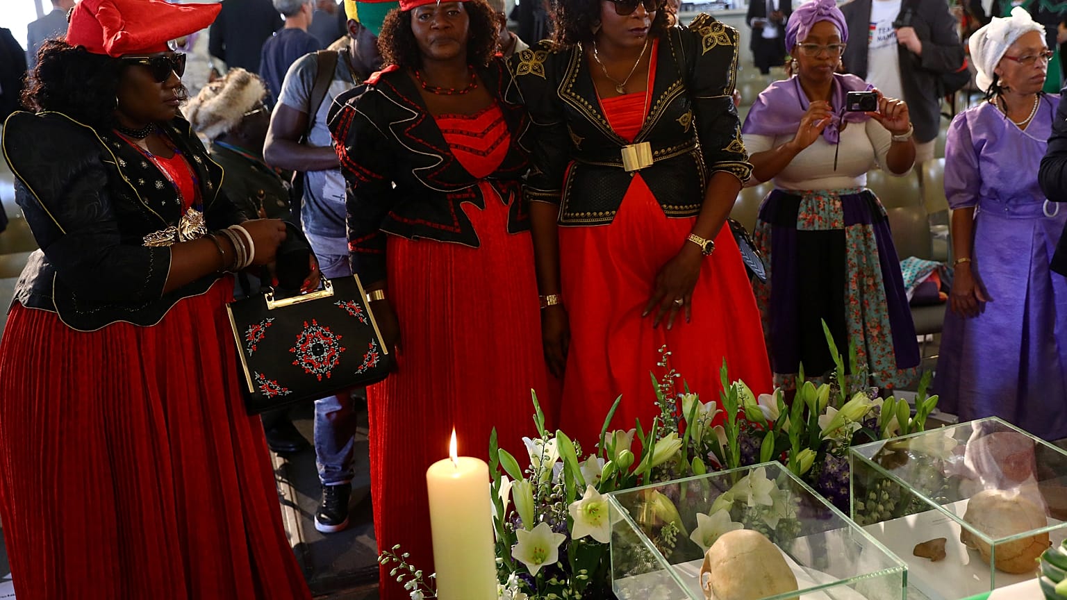 Cérémonie Berlin : génocide de deux tribus en Namibie.