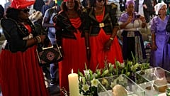 Cérémonie Berlin : génocide de deux tribus en Namibie.