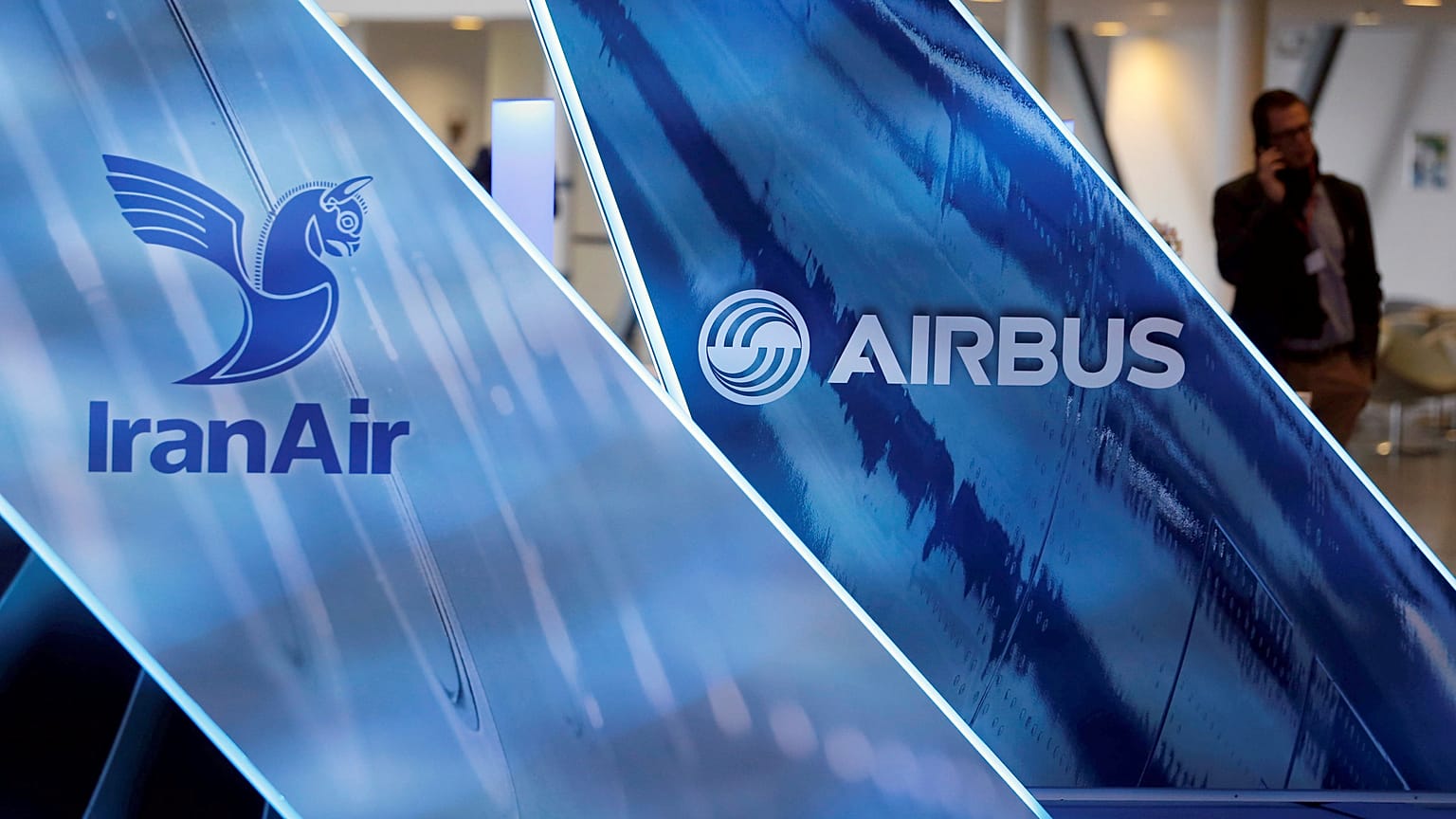  File:IranAir takes delivery of an Airbus A321, under a 2017 sanctions deal