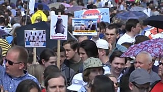 Putin bows to public pressure on pensions