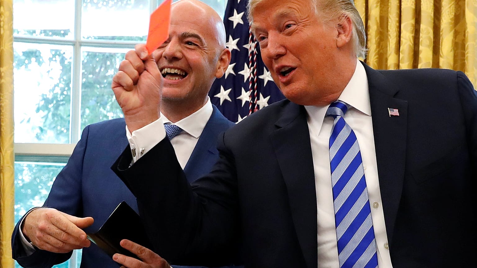 Красная карточка для Трампа
