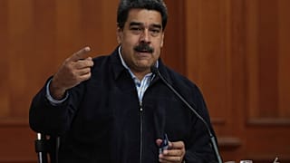 Maduro dice a los venezolanos que "dejen de lavar" retretes en el extranjero y vuelvan al país