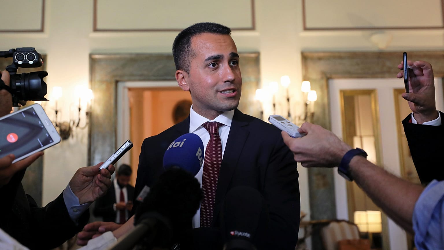 Di Maio in Egitto: "Cairo cruciale per stabilizzazione Libia"