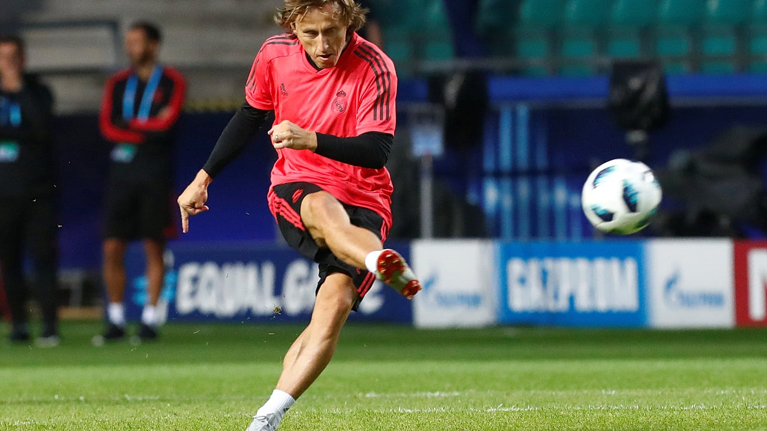Modrić é o melhor jogador e Ronaldo o melhor avançado