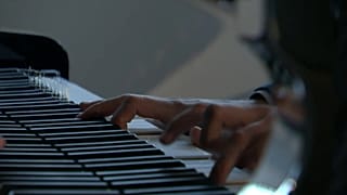 Island spielt Bach