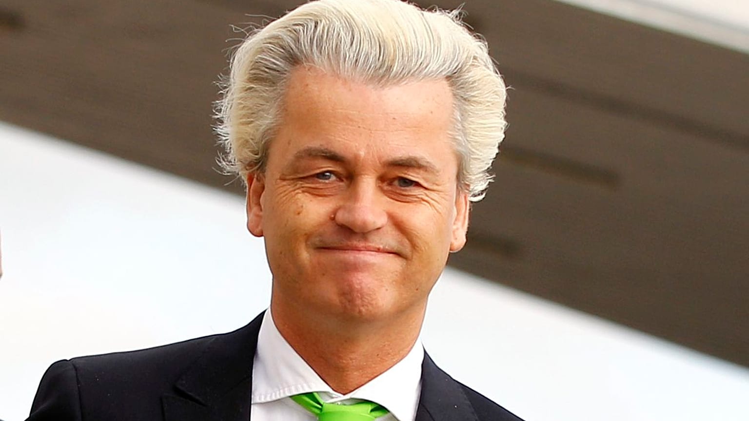 Geert Wilders cancels Mohammad cartoon contest over safety concerns
