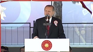 إردوغان: سنشتري صواريخ "إس-400" بأسرع وقت ومقاتلات متطورة وتقلب الليرة سيزول