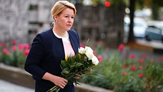 Nach Gewalttat und Protesten: Giffey besucht Chemnitz