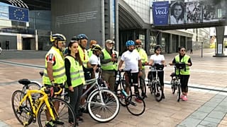 Engelli haklarını savunmak için İstanbul'dan Brüksel'e 4 bin km pedal çevirdiler