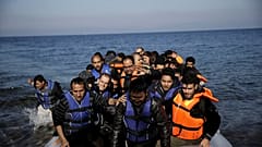 Ägäis-Inseln: UNHCR fordert Transport von Flüchtlingen auf das Festland