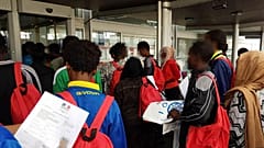 Rund 60 "Aquarius"-Flüchtlinge in Frankreich angekommen 