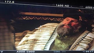الممثل الفرنسي جيرار ديبارديو أثناء تصوير فيلم أحمد باي في الجزائر