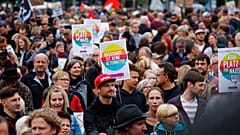 People protest against an AfD demonstration in Chemnitz on Sept. 1, 2018.