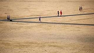 Governments 'not on track' to meet goal of capping temperatures at below two degrees: UN