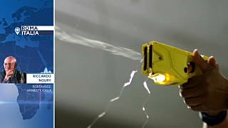 Pistole elettriche, al via la sperimentazione in Italia: l'opinione di Amnesty