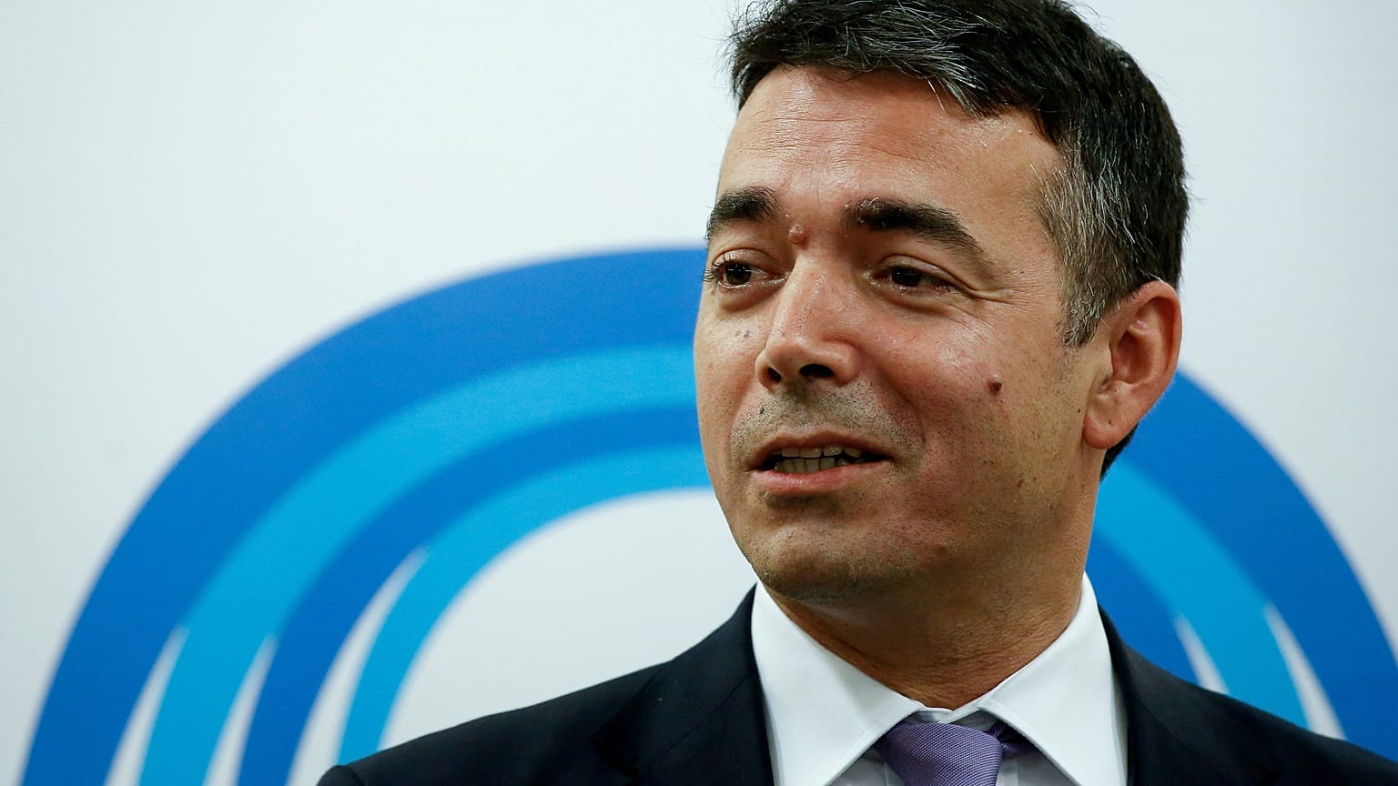 Ντιμιτρόφ για τον όρο «Μακεδόνας»: «Γιατί αυτό πρέπει να είναι πρόβλημα;»