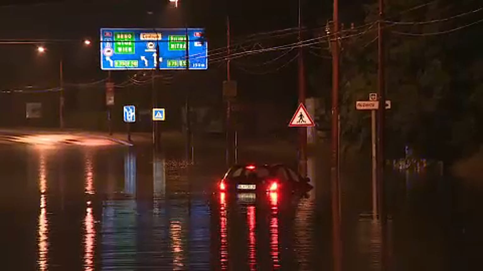 Elárasztotta az eső Nyugat-Szlovákiát