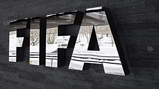 Τρεις υποψήφιοι αλλά μια η θέση στον ποδοσφαιρικό «Όλυμπο» 