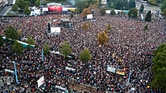 Almanya’da 50 bin kişi ırkçılığa 'hayır' konserine katıldı 
