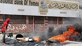 إسبانيا تتخلى عن بيع مئات القنابل إلى السعودية خشية استعمالها في اليمن