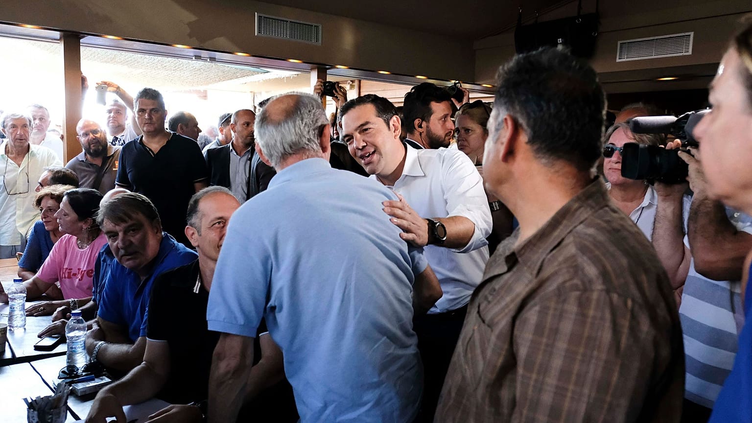 Ελληνική ιθαγένεια στους αλλοδαπούς ψαράδες που έσωσαν κόσμο στο Μάτι