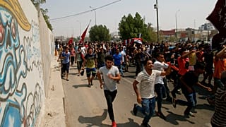 ثظاهرات در شهر بصره عراق و کشته شدن معترضان