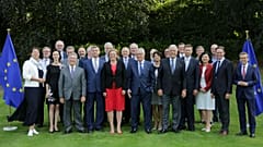 Jean-Claude Juncker poses with members of the EU's executive 