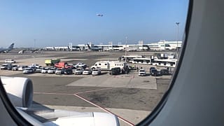 Un avión procedente de Dubái es puesto en cuarentena en Nueva York