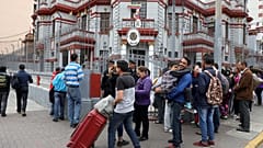 Decenas de venezolanos regresan a casa con el 'puente aéreo' de Maduro