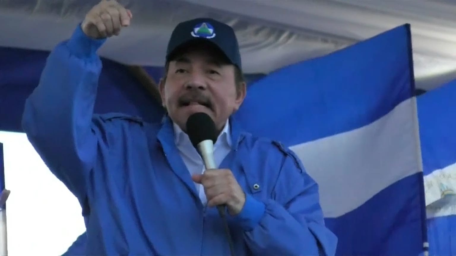 Daniel Ortega pide respeto a EEUU