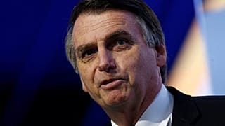 Sem Lula, Bolsonaro à frente na primeira volta