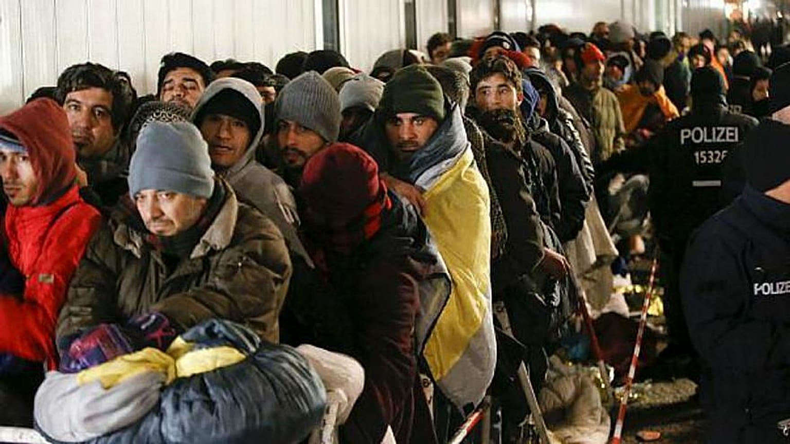 فنلندا توقف "مؤقتا" ترحيل طالبي اللجوء الأفغان إلى بلادهم