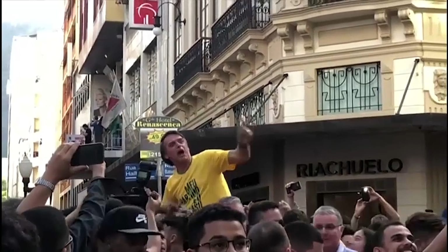 Attimi drammatici per Bolsonaro. (6.9.2018)