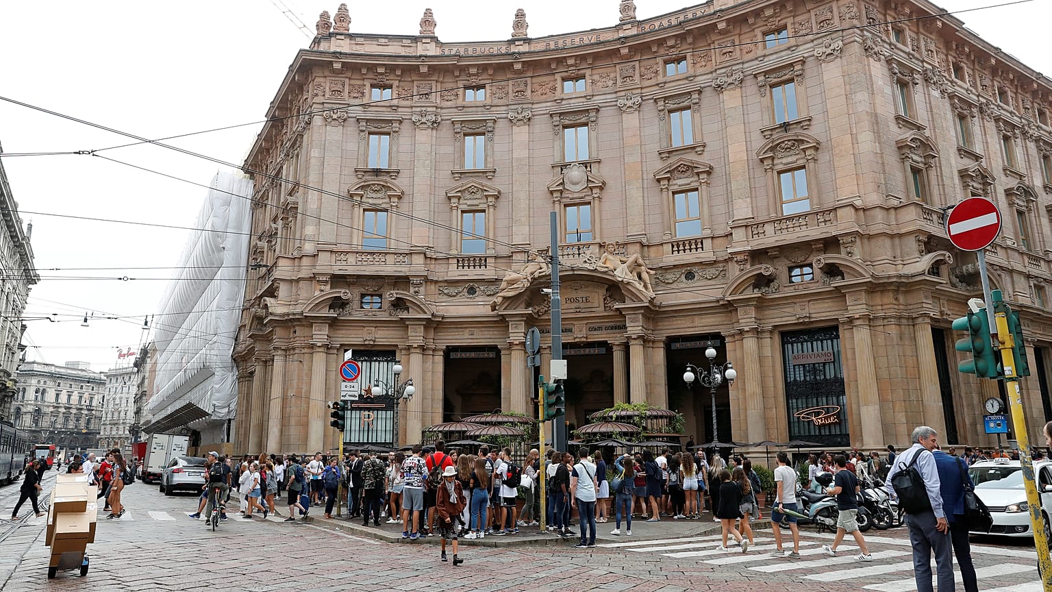  Starbucks Reserve Roastery / Milano / İtalya
